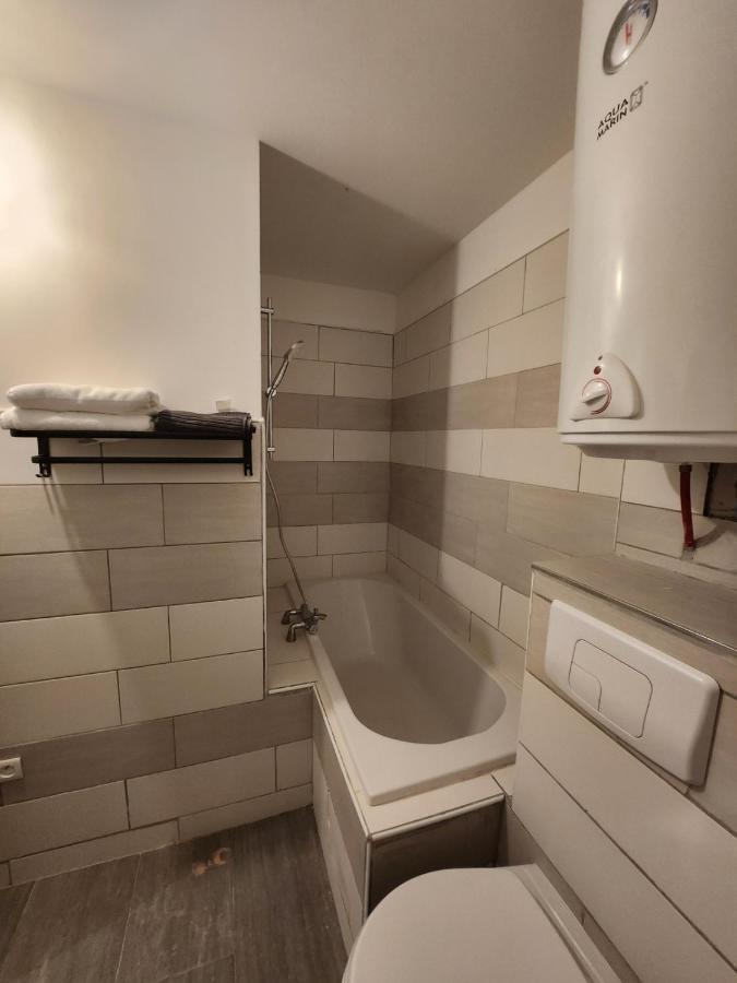 Agreable Appartement, Lumineux Bar-le-Duc Exterior foto